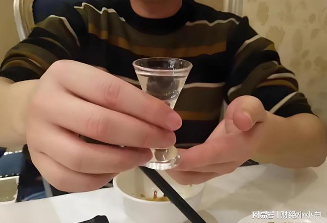 个鱼的鱼头怎么放这件事我简单说两句CQ9电子最新网站关于山东餐桌上这(图2)